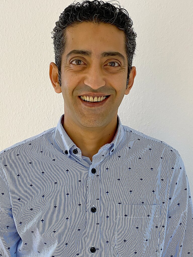 Mohamed Ferdous. Inhaber und Gründer von Grade up - die Nachhilfeschule